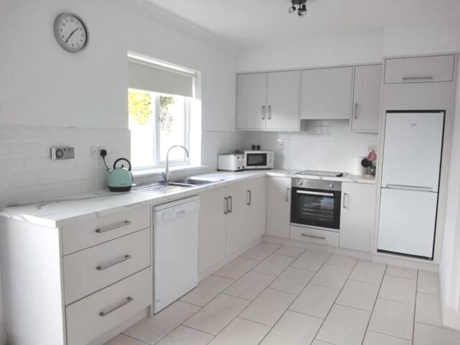 Vila Townhouse Clifden: Located In The Heart Of Connemara Exteriér fotografie