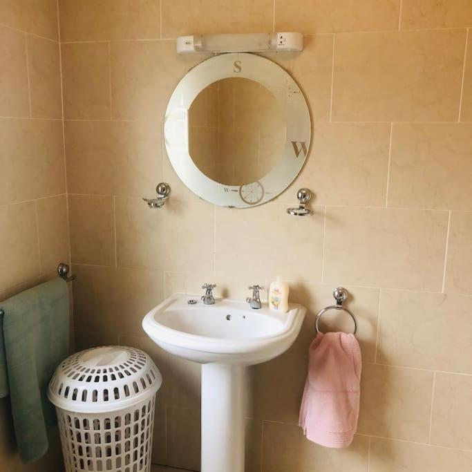 Vila Townhouse Clifden: Located In The Heart Of Connemara Exteriér fotografie